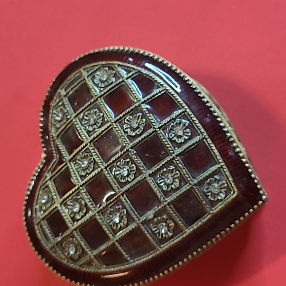 Bombat Co.  Burg. Red Trinket Box. used but In good condition, some slight wear - Picture 1 of 5